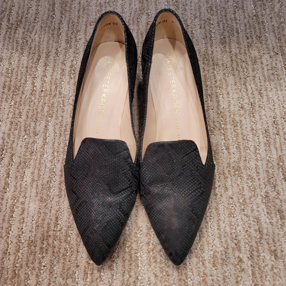 Peter Kaiser Low Heeled Snakeskin Design Pointed Pumps